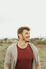Homme souriant